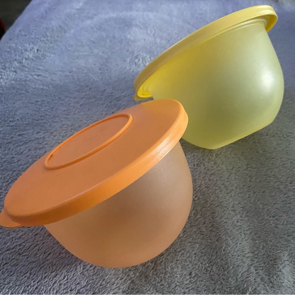 3 Tupperware Impressions Bowls - Picture 6 of 8